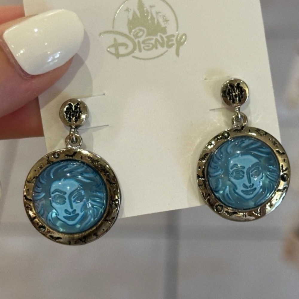 BRAND NEW The Haunted Mansion Madame Leota Earrings Disney Park Exclusive